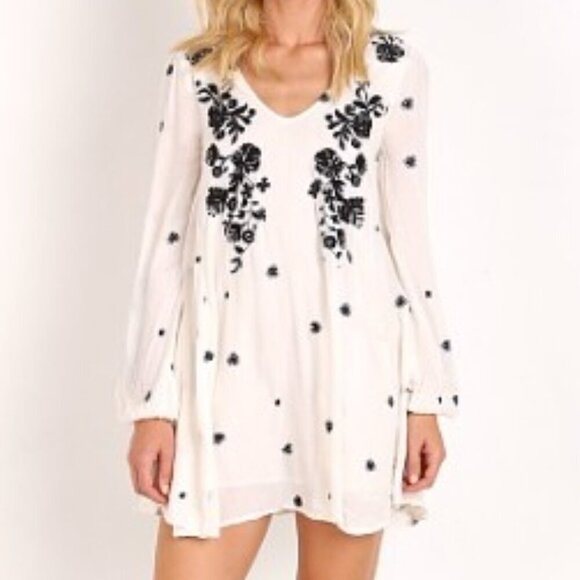 Free People White Floral Embroidered Open Back Lightweight Lined Mini Dress - Picture 1 of 8